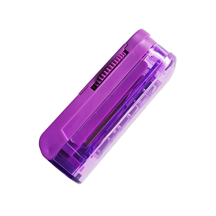 Multi-piece Clamshell Pill Cutter