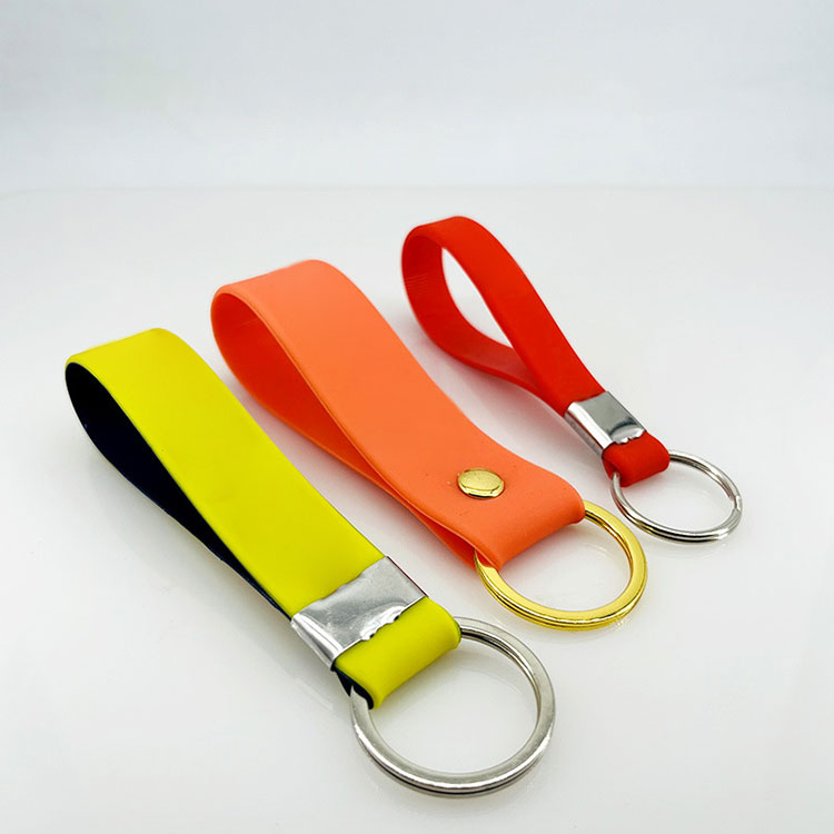 8''x1/2'' Silicone Keychain Hotel Flight Tag