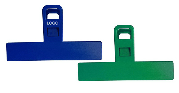 6" Plastic Bag Clip